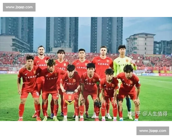 铁西夜燃冲超梦!杨旭陈星领唱,辽宁铁人 3-0 登顶中甲 铁西夜燃冲超梦!杨旭陈星领唱,辽宁铁人 3-0 登顶中甲