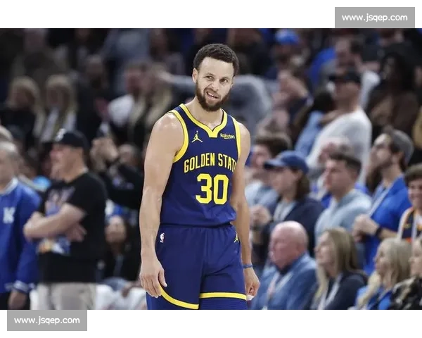 无冕中锋搭档:库里三分传奇的未竟拼图 无冕中锋搭档:库里三分传奇的未竟拼图