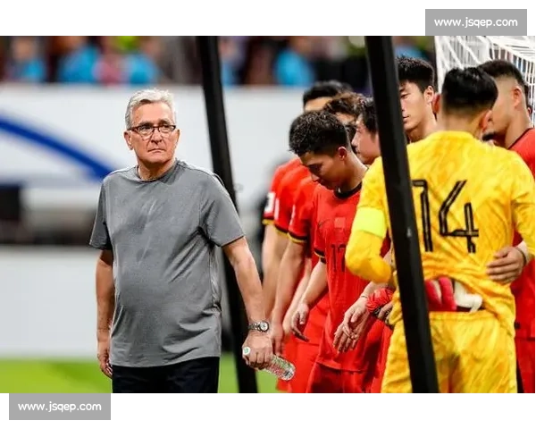 国足选帅正式启动!官网将发布全球招聘公告,久尔杰维奇代理出征东亚杯 国足选帅正式启动!官网将发布全球招聘公告,久尔杰维奇代理出征东亚杯