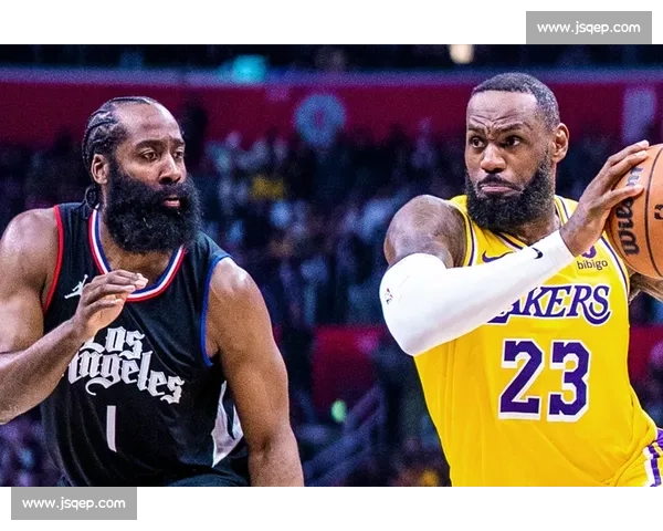 湖人vs黄蜂直播焦点战詹姆斯领衔新赛季强强对决全程看点解析