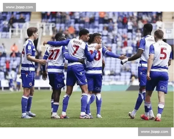 芝加哥对决新英格兰强强碰撞引爆赛场焦点之战全国球迷期待的巅峰对决